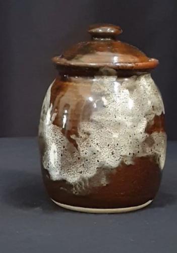 lidded jar